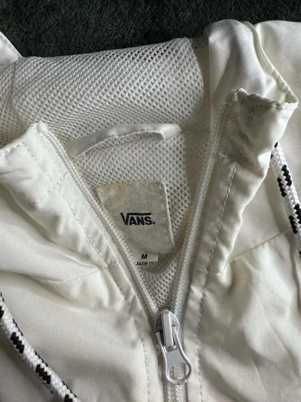 Vans White Hooded Windbreaker Jacket with Checkerboard Sleeve Detail